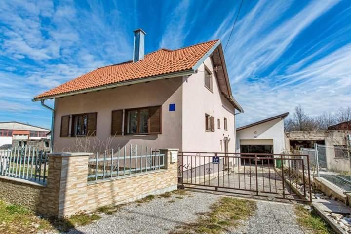 Apartman Sunny Lika Gospić Εξωτερικό φωτογραφία