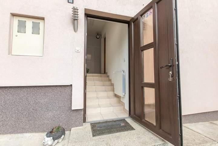 Apartman Sunny Lika Gospić Εξωτερικό φωτογραφία
